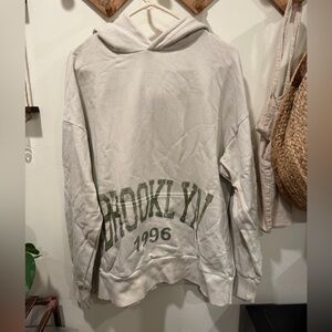 Urban Outfitters white oversized Hoodie small